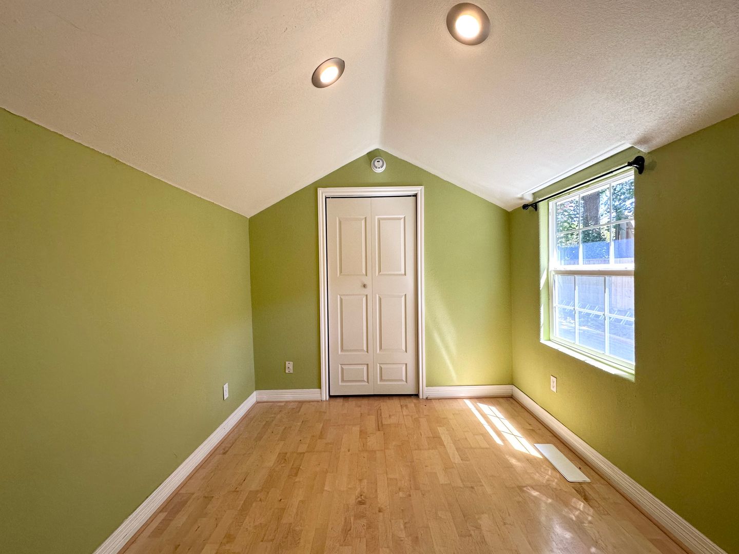 11830 NW Thompson Rd.  - Portland - Oregon - 3 bed, 2 bath rental property