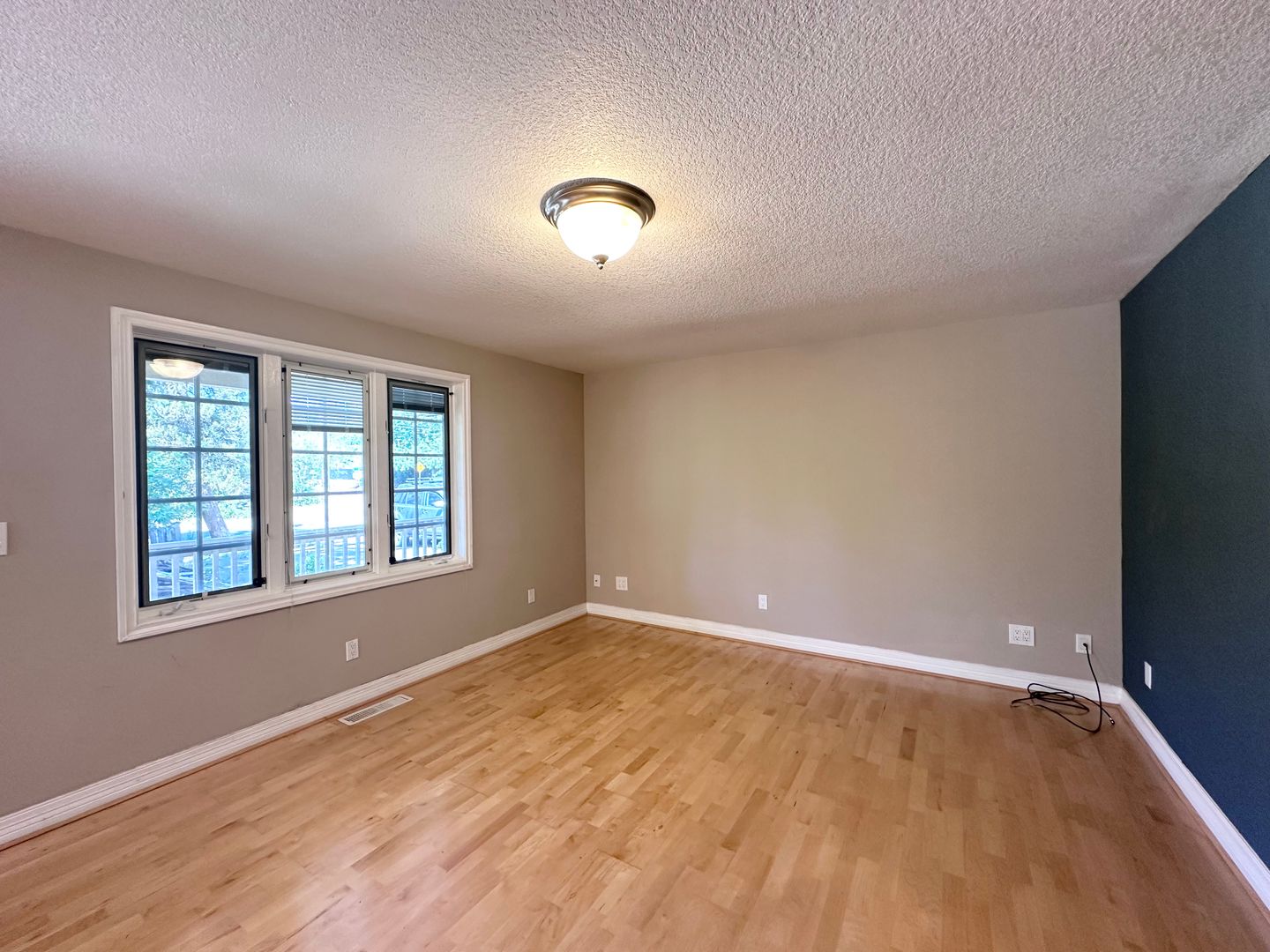 11830 NW Thompson Rd.  - Portland - Oregon - 3 bed, 2 bath rental property