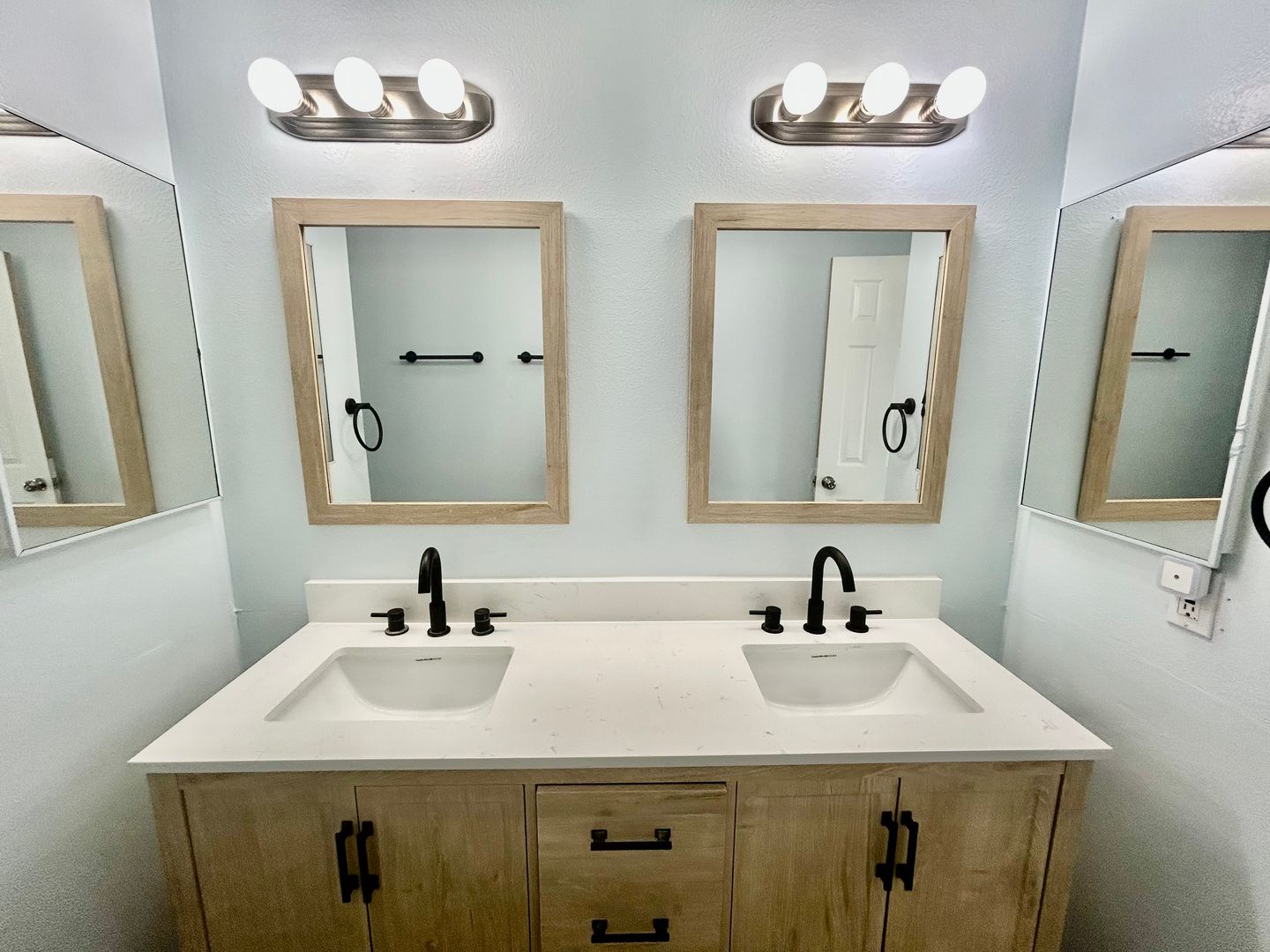 12010 226th St #14(Unit L)  - Hawaiian Gardens - California - 3 bed, 2 bath rental property