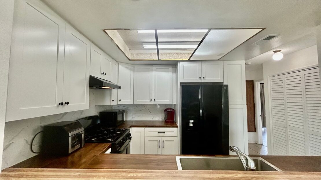 12010 226th St #14(Unit L)  - Hawaiian Gardens - California - 3 bed, 2 bath rental property