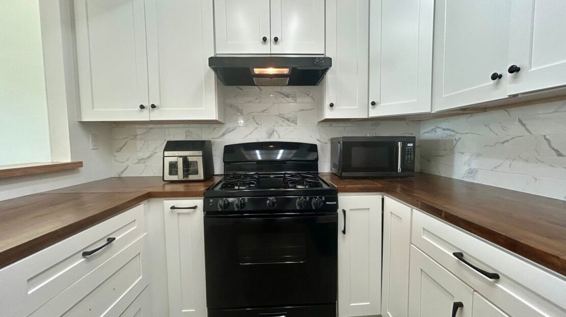 12010 226th St #14(Unit L)  - Hawaiian Gardens - California - 3 bed, 2 bath rental property