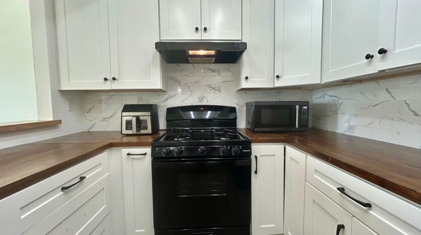 12010 226th St #14(Unit L)  - Hawaiian Gardens - California - 3 bed, 2 bath rental property