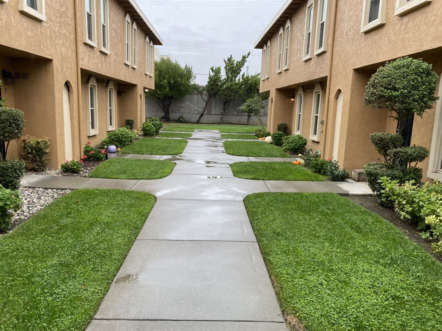 1206 Dana Drive - Unit 2 - Fairfield - California - 2 bed, 1.5 bath rental property