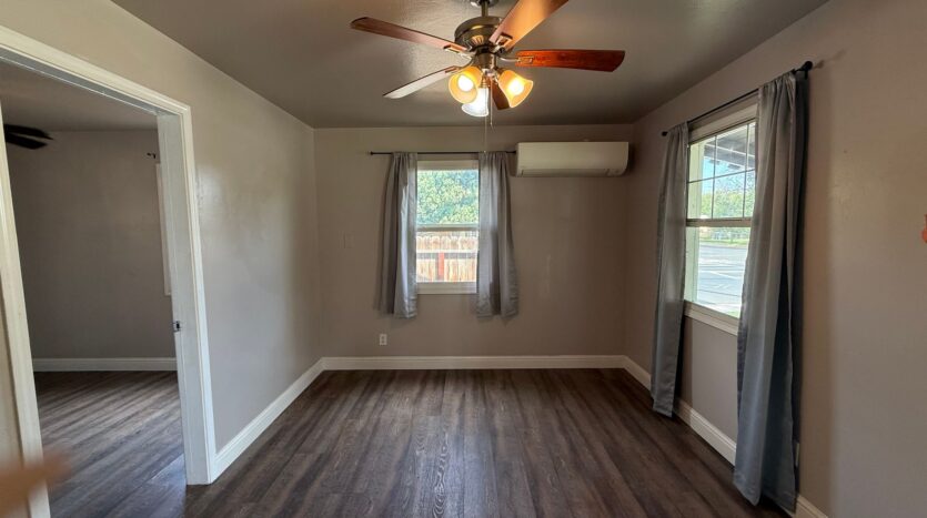 1217 N. Stevenson St  1217 - Visalia - California - 1 bed, 1 bath rental property