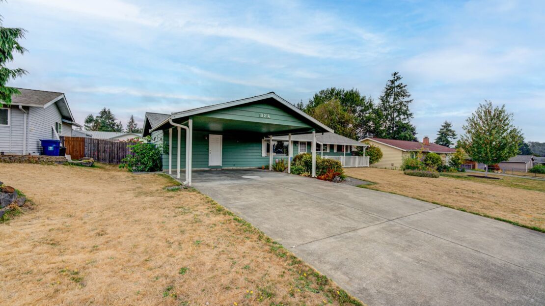 12216 SE 165th St - Renton - Washington - 4 bed, 2.5 bath rental property