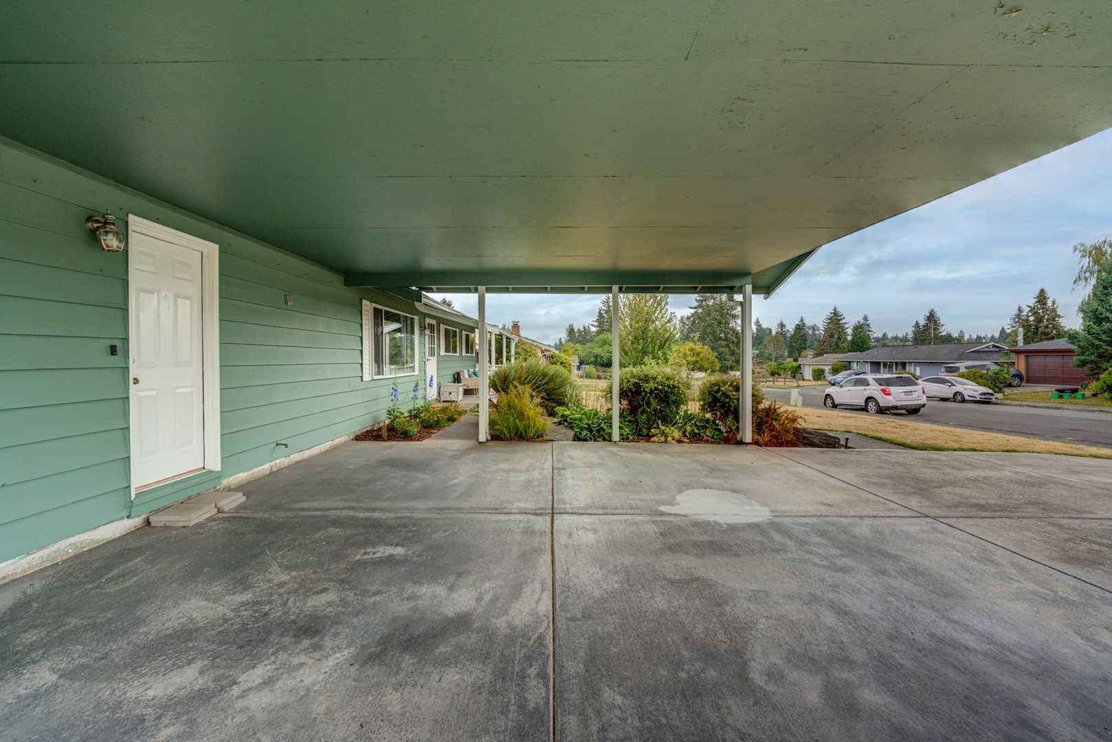12216 SE 165th St - Renton - Washington - 4 bed, 2.5 bath rental property