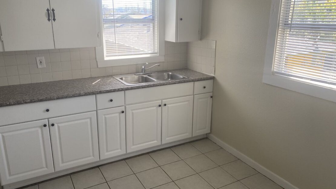 1222-B York Street - Vallejo - California - 2 bed, 1 bath rental property