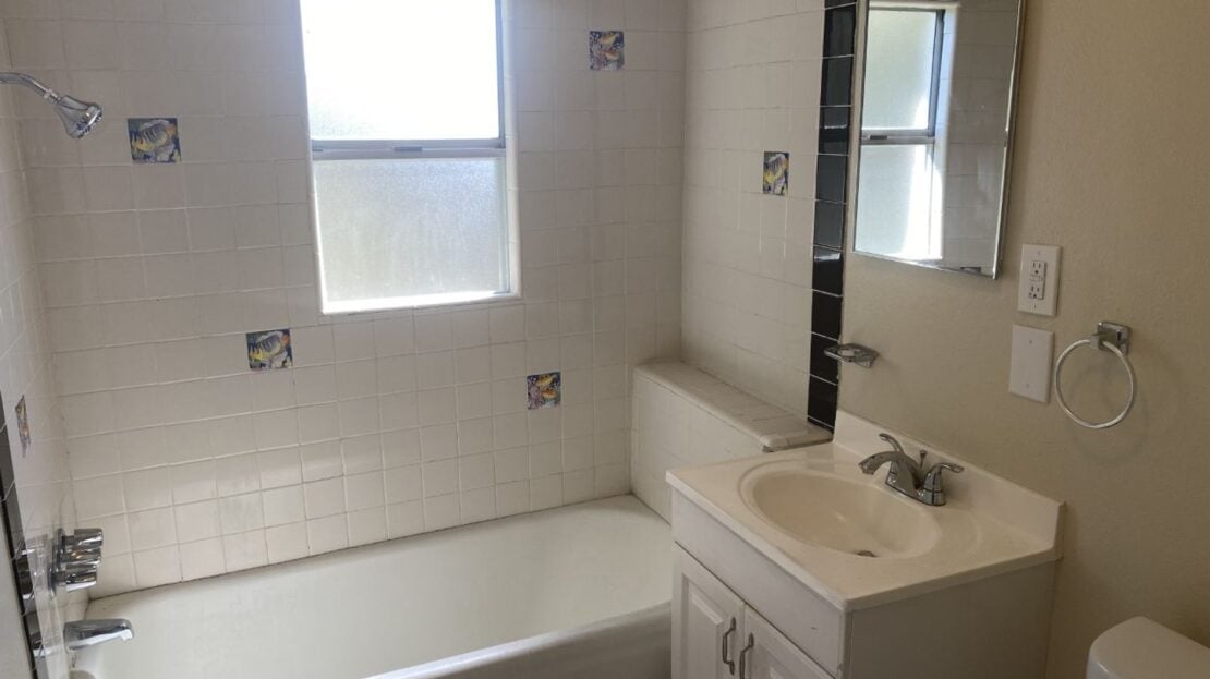 1222-B York Street - Vallejo - California - 2 bed, 1 bath rental property