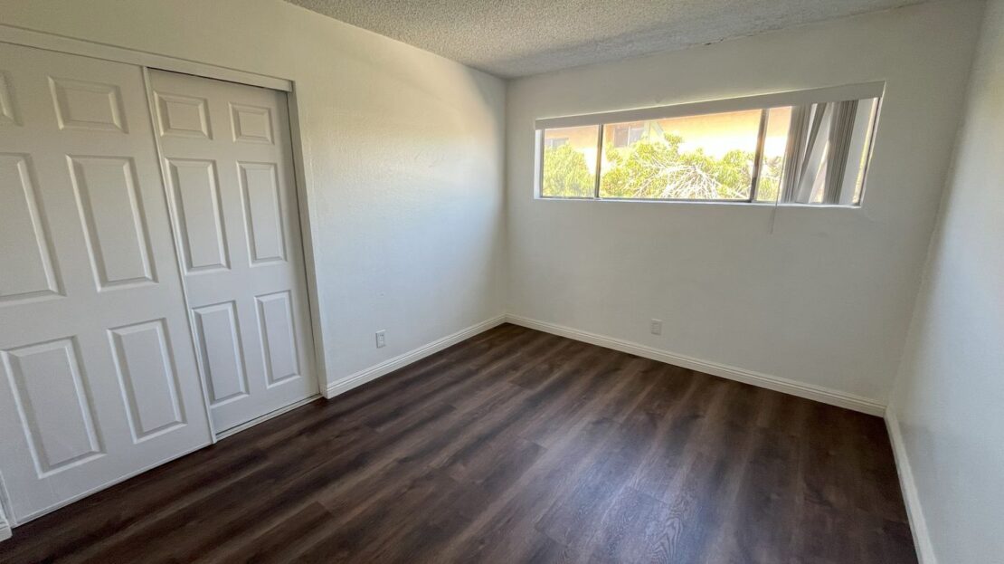 1224 W 107th St - Apt 8  #8 - Los Angeles - California - 2 bed, 1 bath rental property
