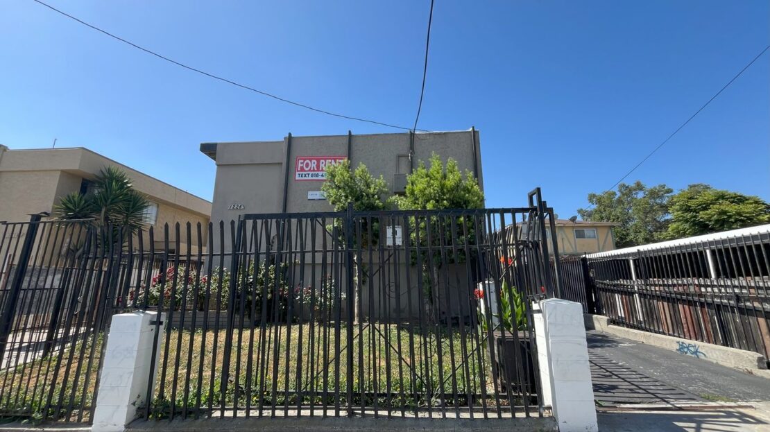 1224 W 107th St - Apt 8  #8 - Los Angeles - California - 2 bed, 1 bath rental property