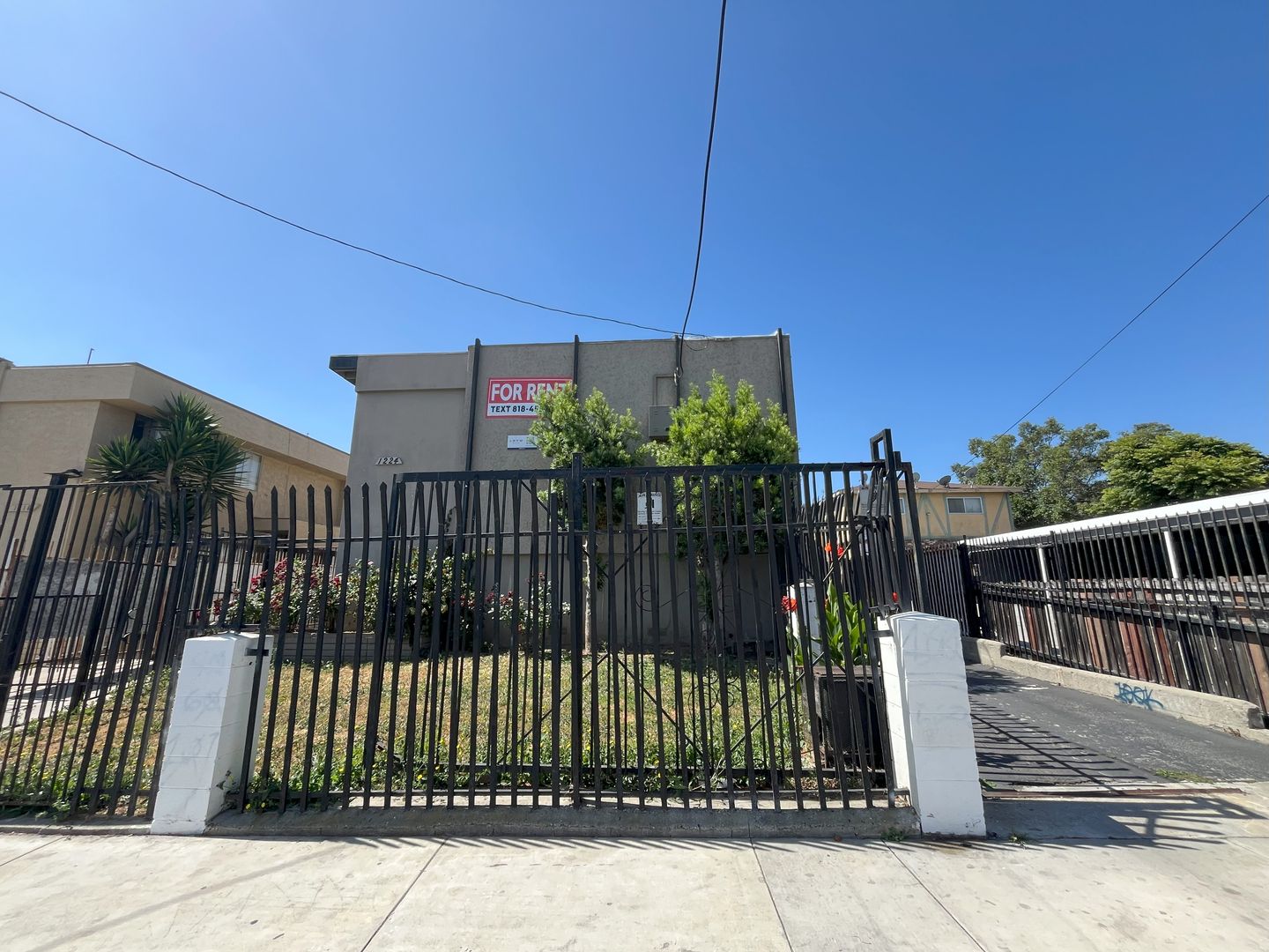 1224 W 107th St - Apt 8  #8 - Los Angeles - California - 2 bed, 1 bath rental property