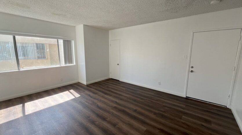 1224 W 107th St - Apt 8  #8 - Los Angeles - California - 2 bed, 1 bath rental property