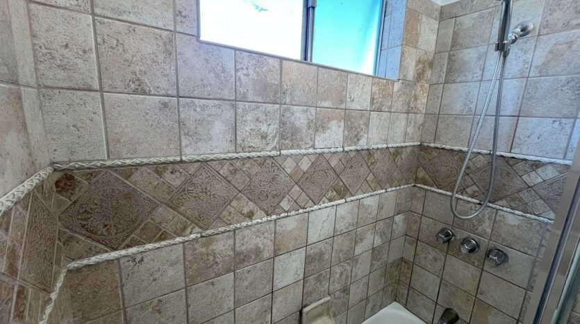 1224 W 107th St - Apt 8  #8 - Los Angeles - California - 2 bed, 1 bath rental property