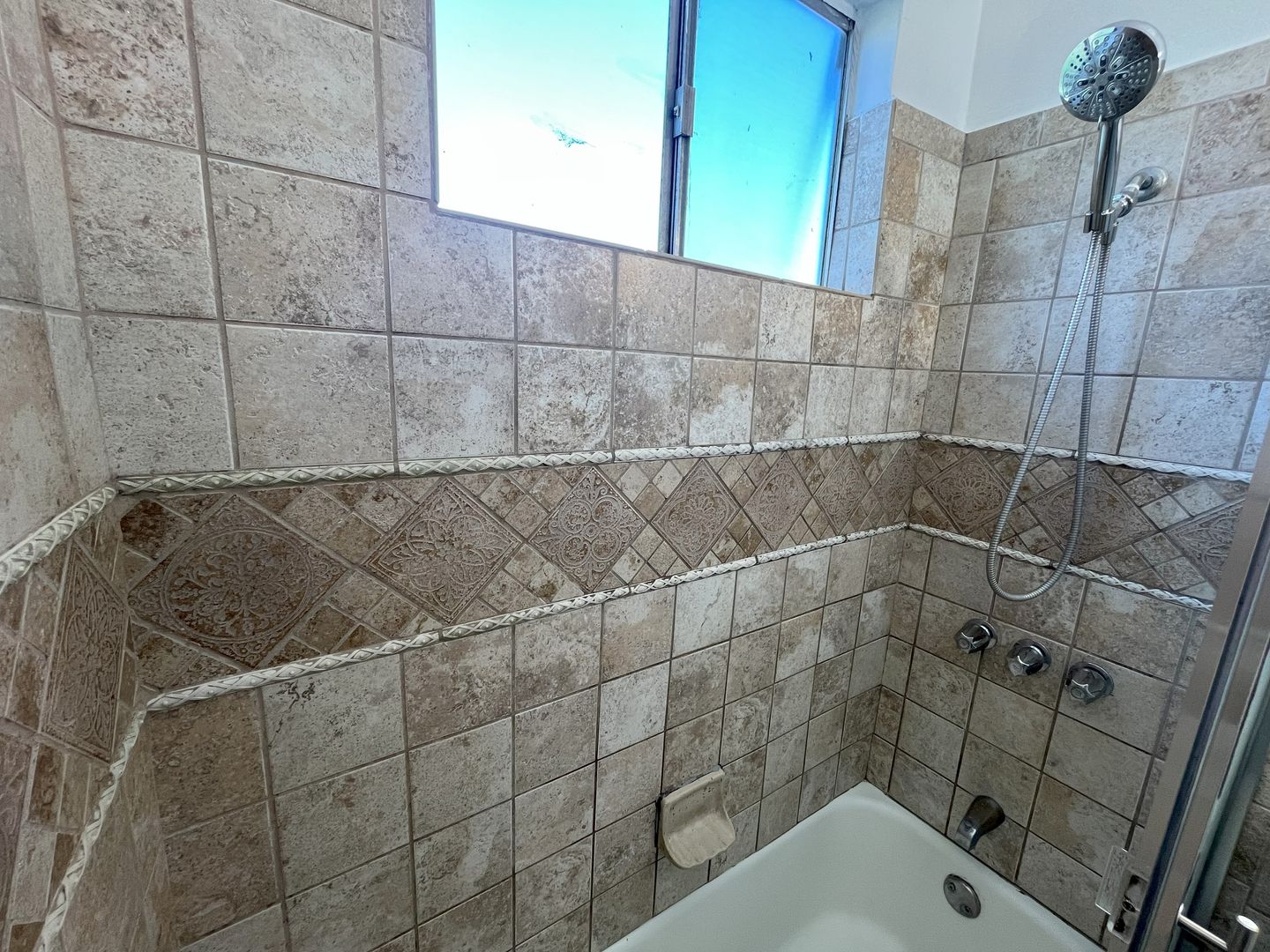 1224 W 107th St - Apt 8  #8 - Los Angeles - California - 2 bed, 1 bath rental property