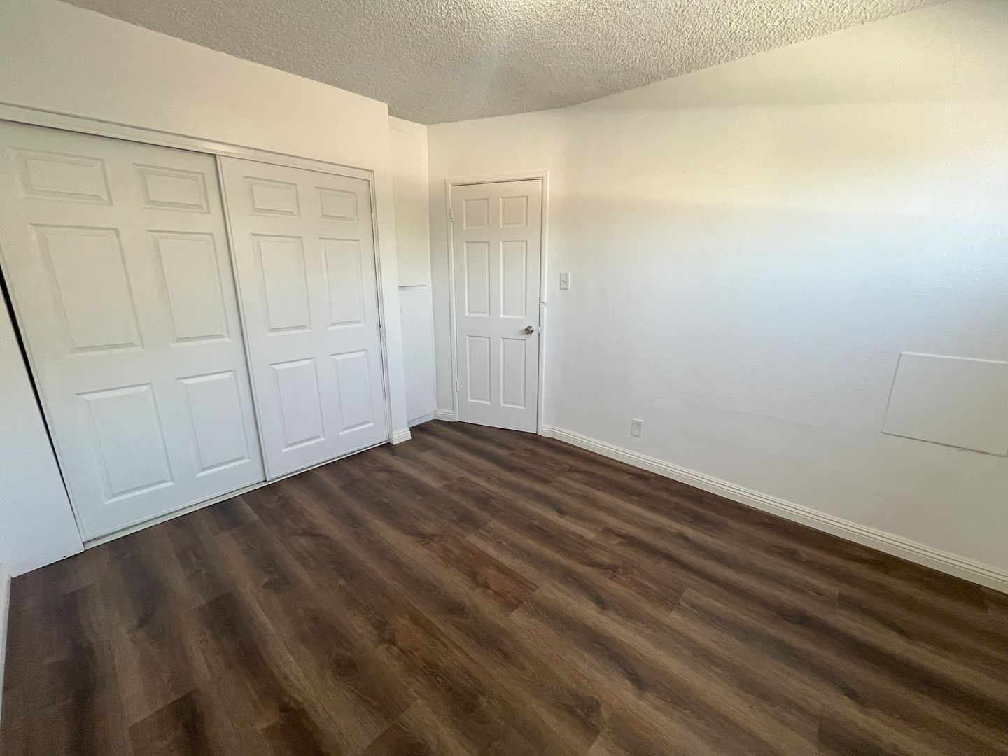 1224 W 107th St - Apt 8  #8 - Los Angeles - California - 2 bed, 1 bath rental property