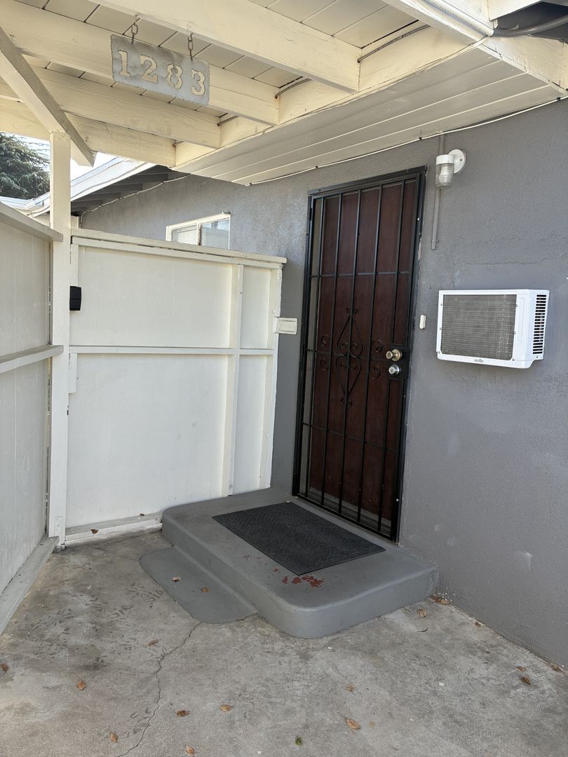1283 N. Sierra Way  Unit 1283 - San Bernardino - California - 1 bed, 1 bath rental property