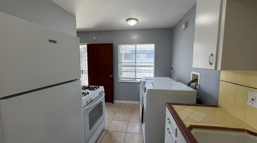1283 N. Sierra Way  Unit 1283 - San Bernardino - California - 1 bed, 1 bath rental property