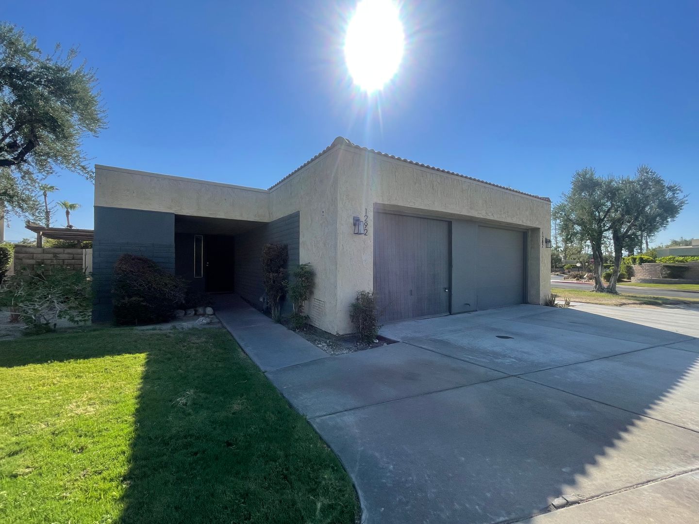 1292 Sunflower Circle N - Palm Springs - California - 1 bed, 1 bath rental property