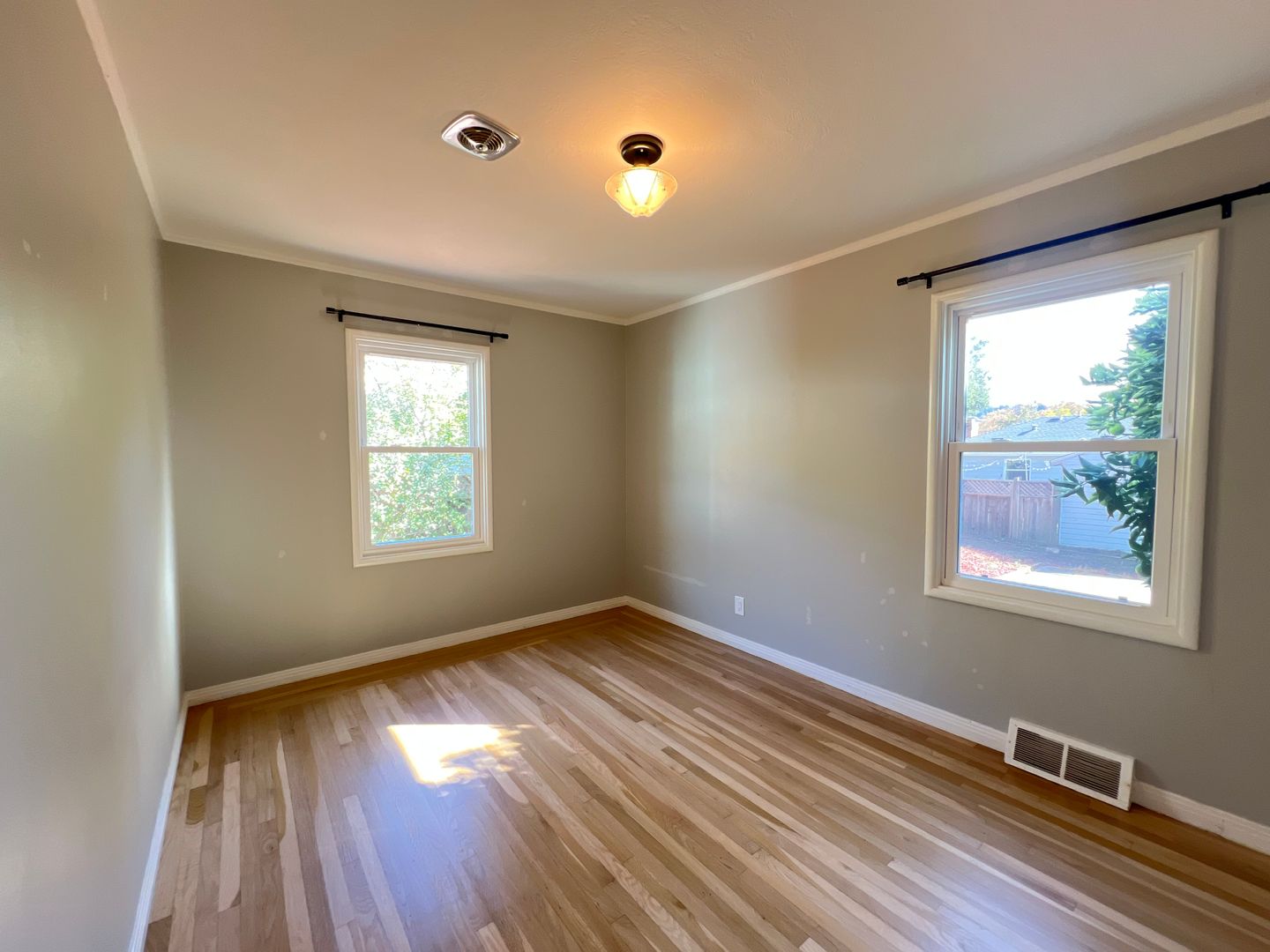 130 Marlow Drive - Oakland - California - 2 bed, 1 bath rental property
