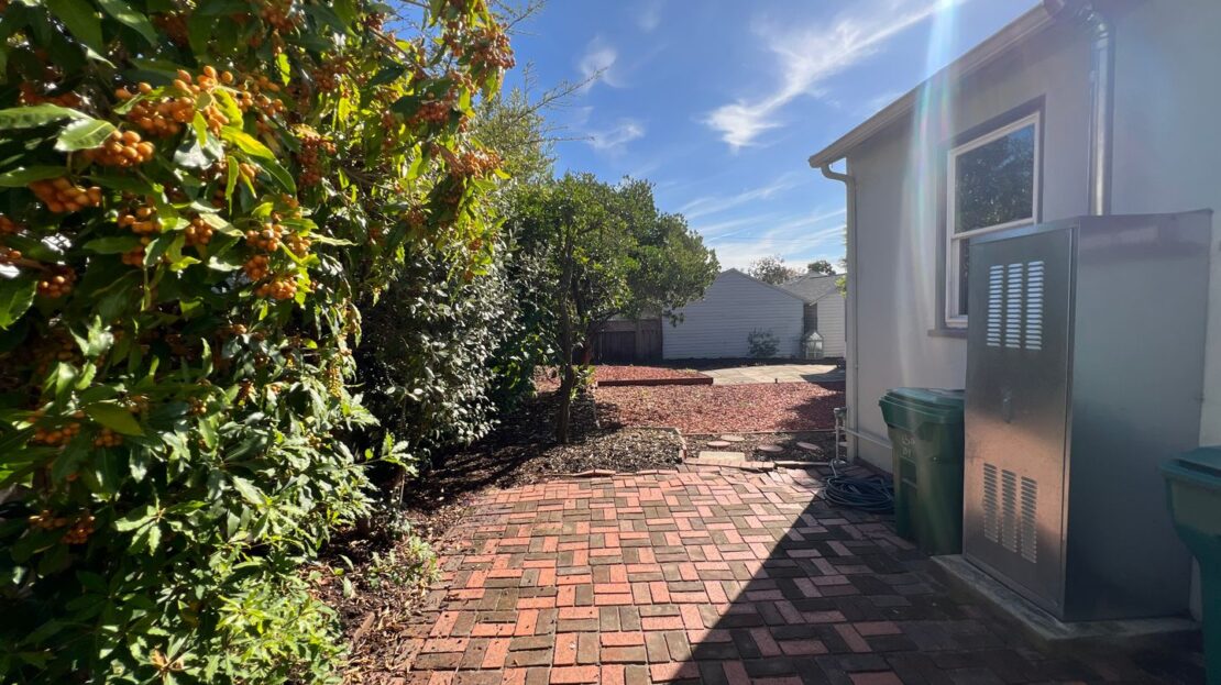 130 Marlow Drive - Oakland - California - 2 bed, 1 bath rental property