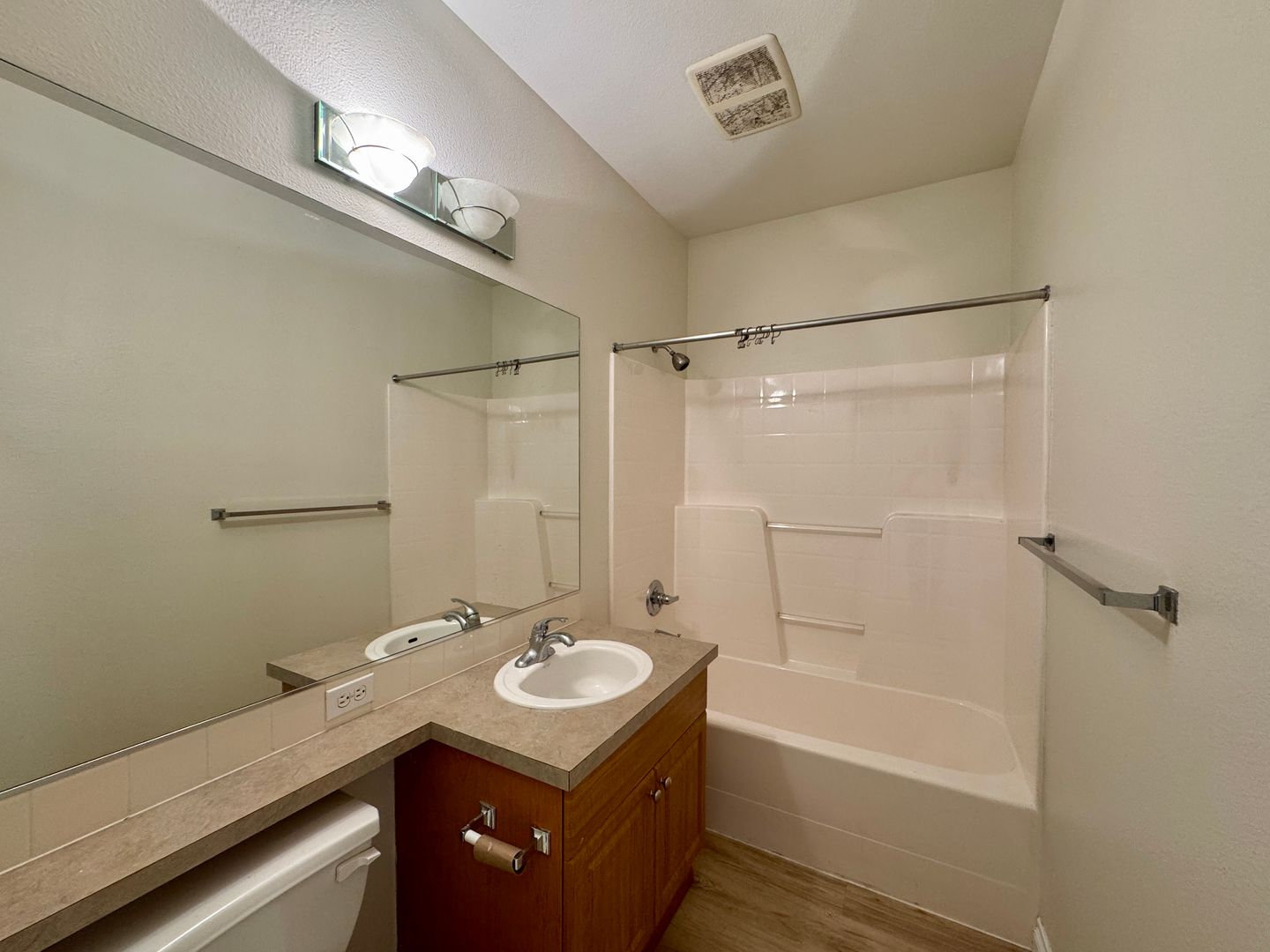 13000 Admiralty Way #C106 - Everett - Washington - 2 bed, 2 bath rental property