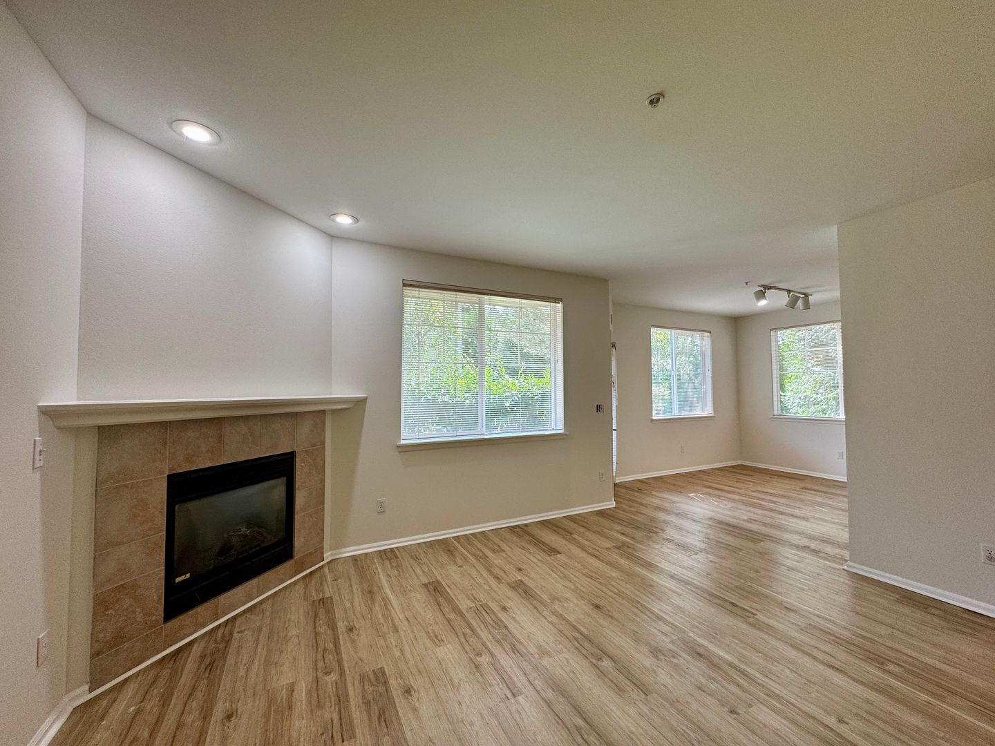 13000 Admiralty Way #C106 - Everett - Washington - 2 bed, 2 bath rental property