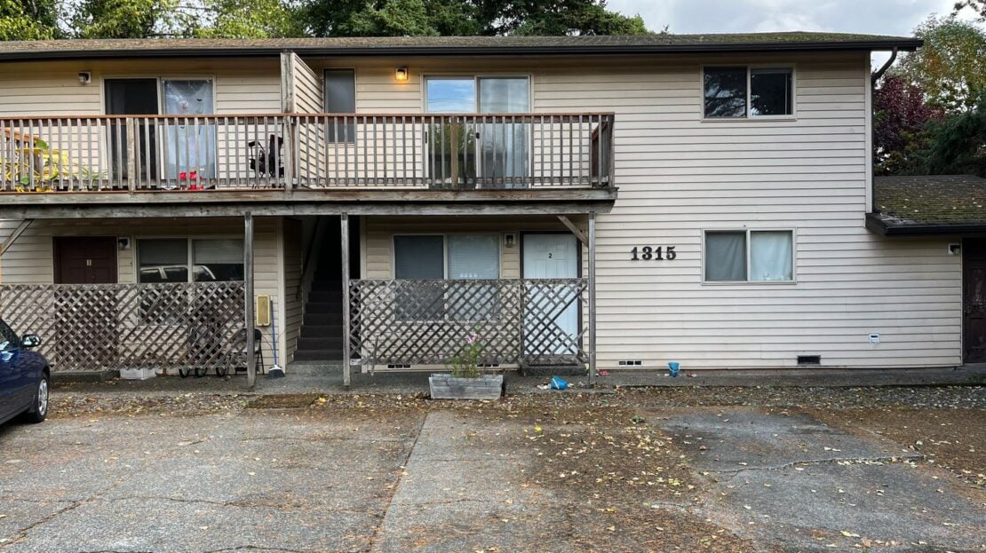 1315 21st St. - # 4 - Bellingham - Washington - 2 bed, 1 bath rental property