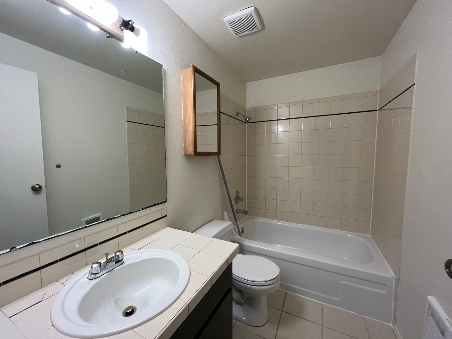 1315 21st St. - # 4 - Bellingham - Washington - 2 bed, 1 bath rental property