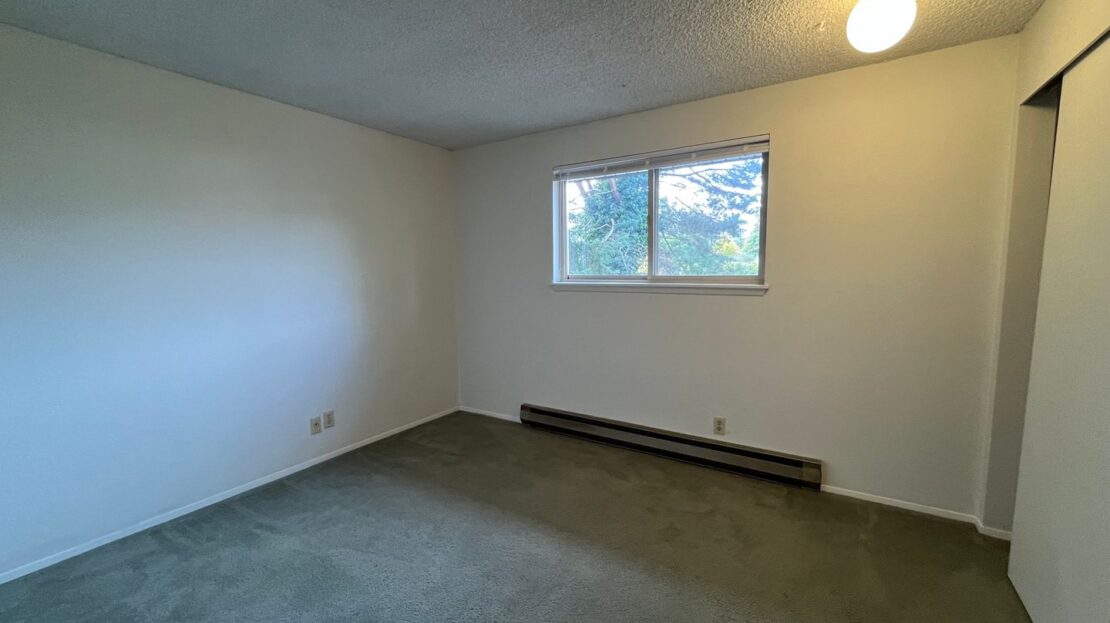 1315 21st St. - # 4 - Bellingham - Washington - 2 bed, 1 bath rental property