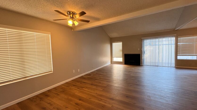 1330 E. Foothill Blvd.  Unit 4 - Glendora - California - 1 bed, 1 bath rental property