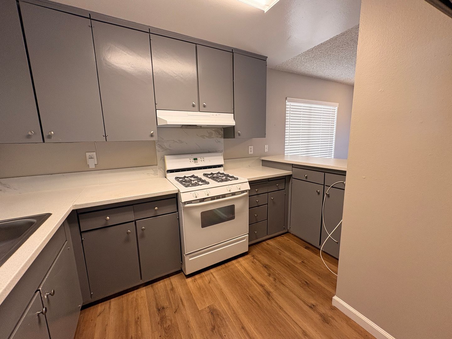 1330 E. Foothill Blvd.  Unit 4 - Glendora - California - 1 bed, 1 bath rental property