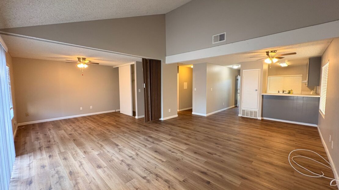 1330 E. Foothill Blvd.  Unit 4 - Glendora - California - 1 bed, 1 bath rental property