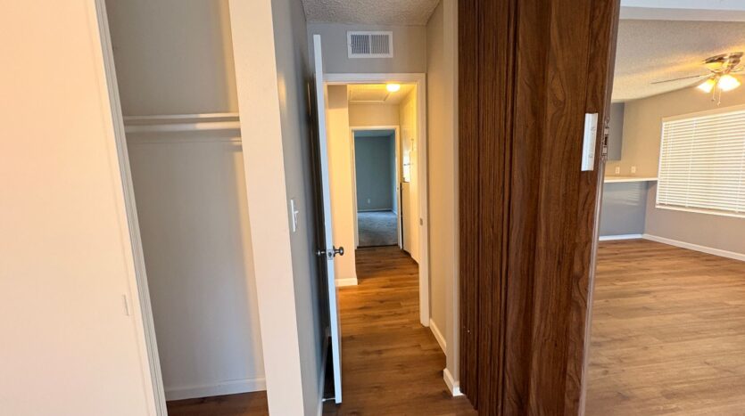 1330 E. Foothill Blvd.  Unit 4 - Glendora - California - 1 bed, 1 bath rental property