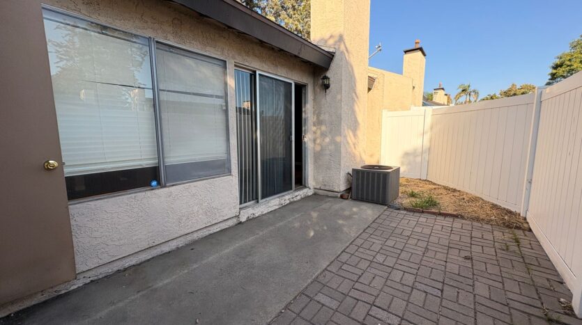 1330 E. Foothill Blvd.  Unit 4 - Glendora - California - 1 bed, 1 bath rental property