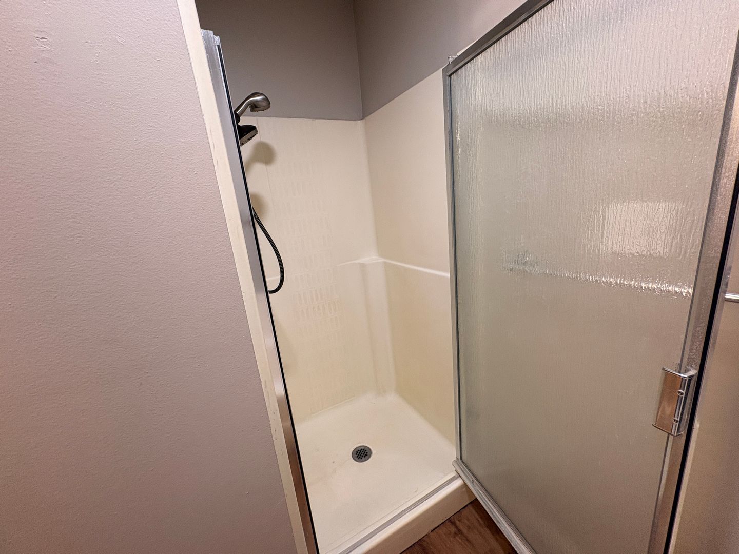 1330 E. Foothill Blvd.  Unit 4 - Glendora - California - 1 bed, 1 bath rental property