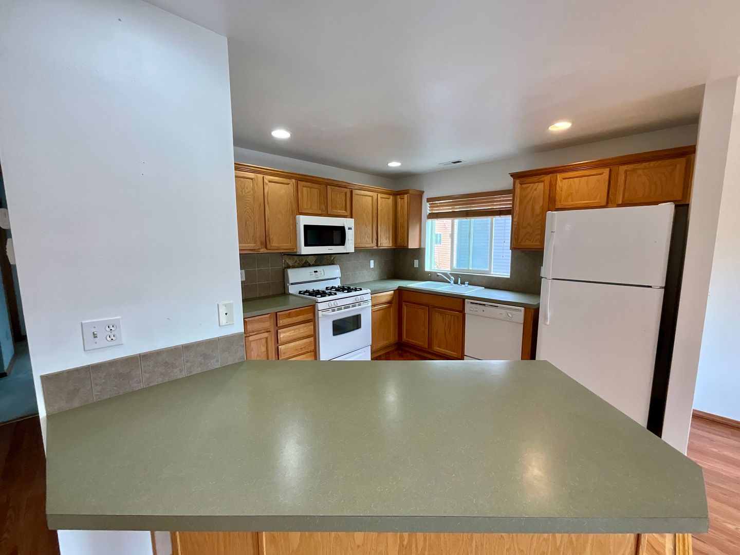 13407 11th Ave W - Everett - Washington - 5 bed, 3.5 bath rental property