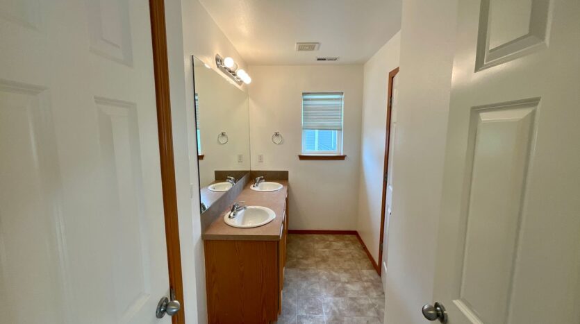 13407 11th Ave W - Everett - Washington - 5 bed, 3.5 bath rental property