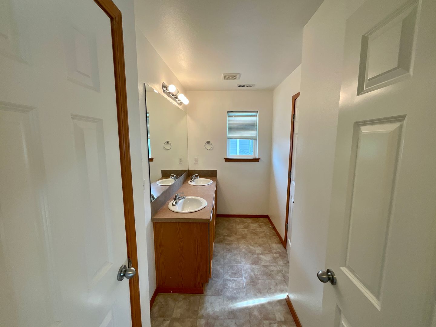 13407 11th Ave W - Everett - Washington - 5 bed, 3.5 bath rental property