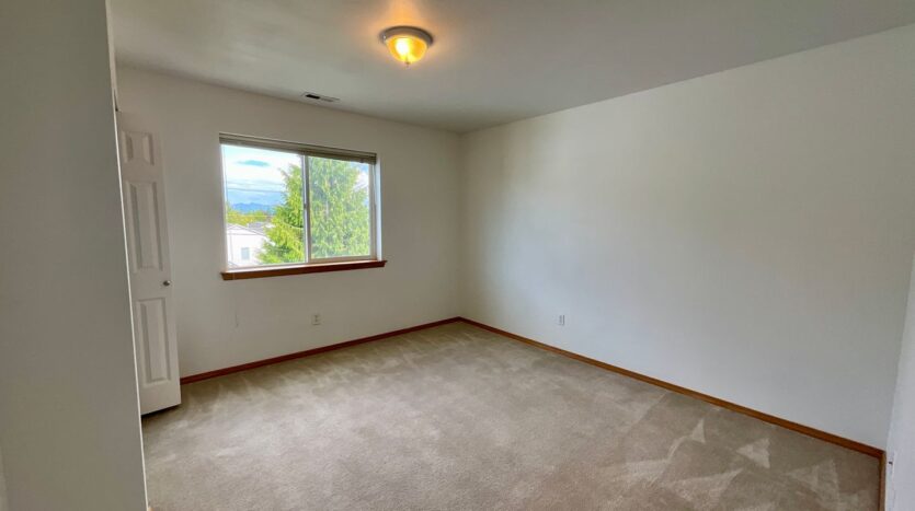 13407 11th Ave W - Everett - Washington - 5 bed, 3.5 bath rental property