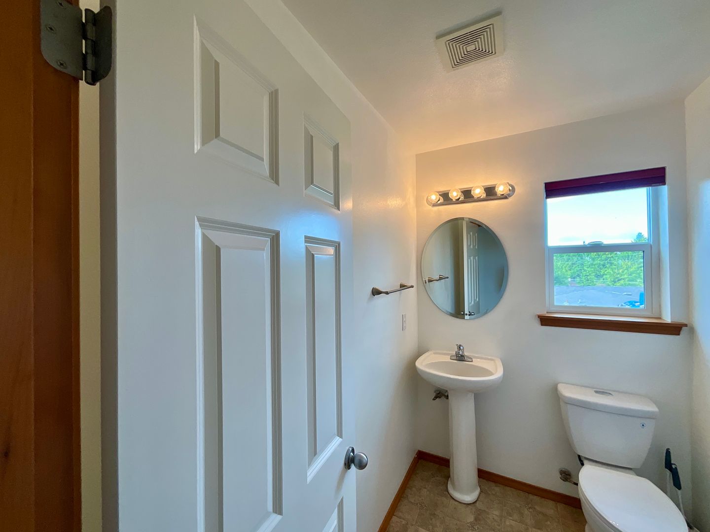 13407 11th Ave W - Everett - Washington - 5 bed, 3.5 bath rental property