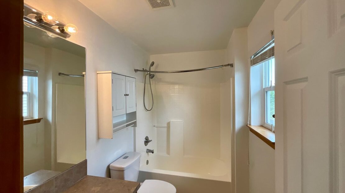 13407 11th Ave W - Everett - Washington - 5 bed, 3.5 bath rental property