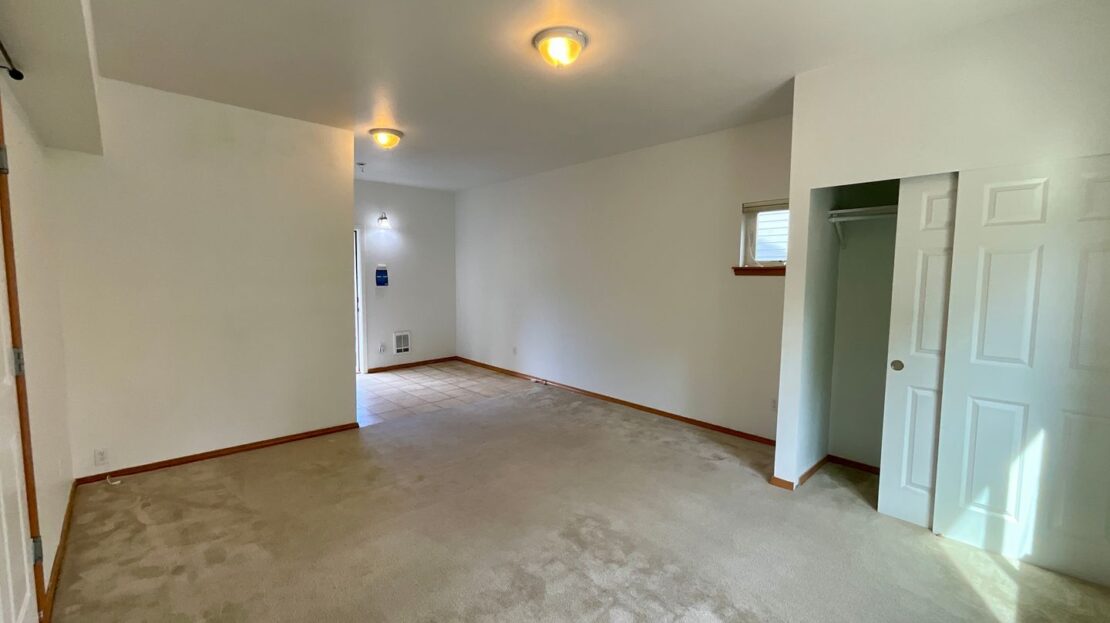 13407 11th Ave W - Everett - Washington - 5 bed, 3.5 bath rental property