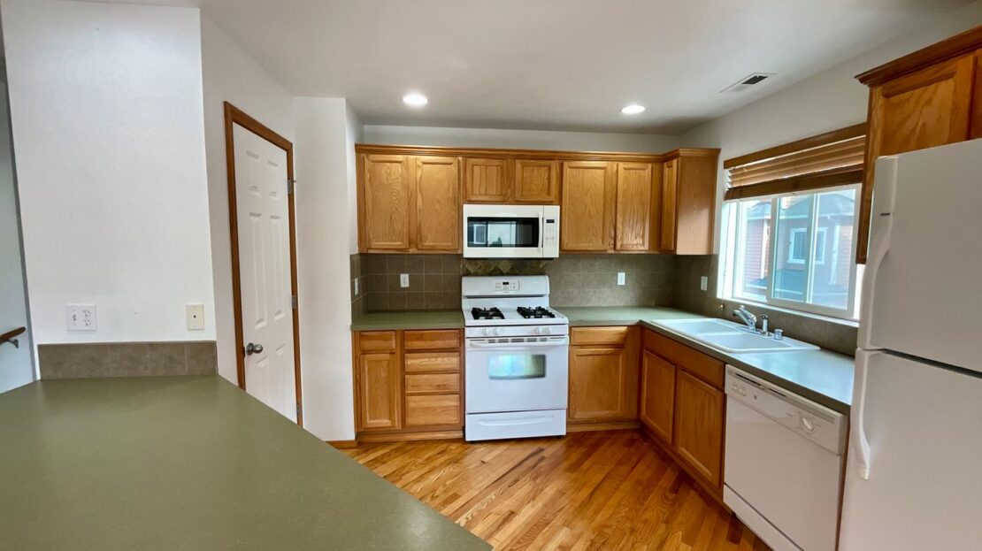 13407 11th Ave W - Everett - Washington - 5 bed, 3.5 bath rental property