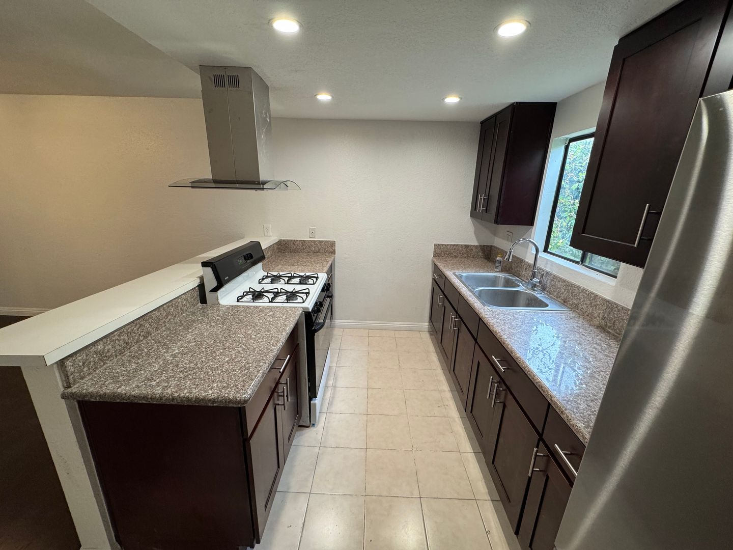 13751 Cherry St. - Westminster - California - 2 bed, 1 bath rental property