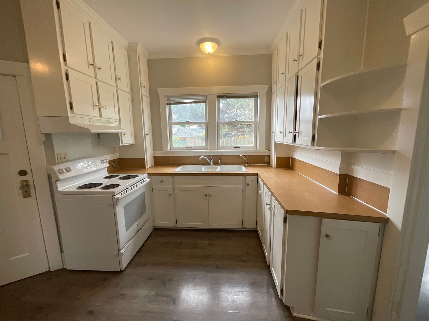 1402 E Skagit St - Mount Vernon - Washington - 3 bed, 1 bath rental property