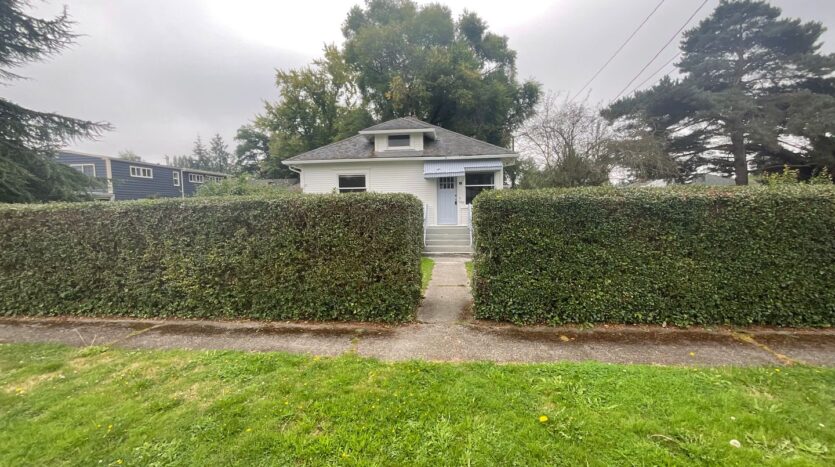 1402 E Skagit St - Mount Vernon - Washington - 3 bed, 1 bath rental property