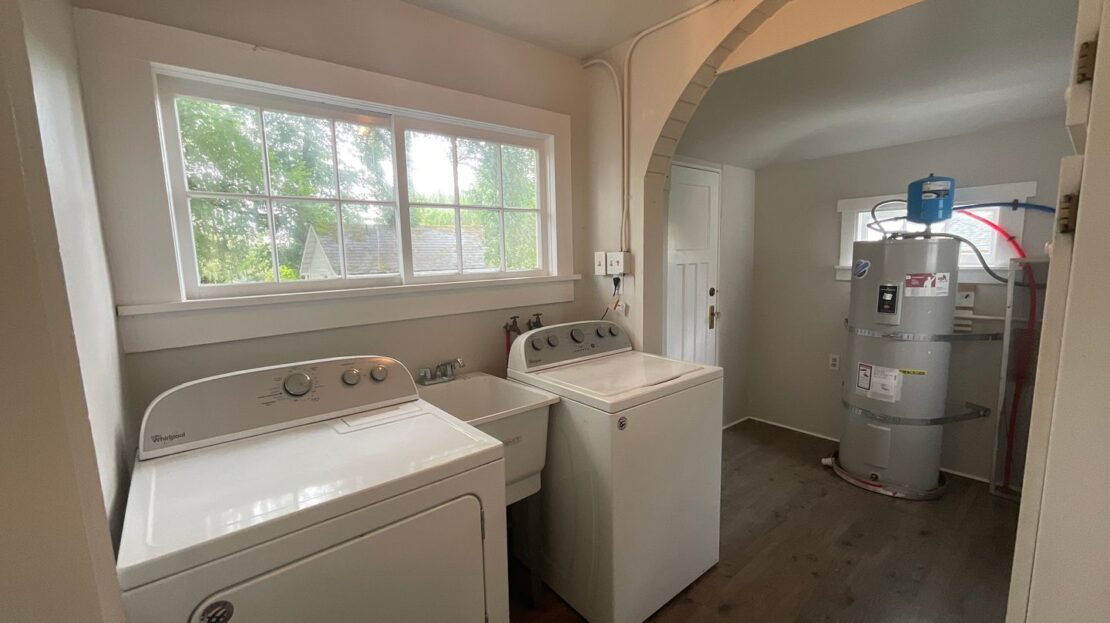 1402 E Skagit St - Mount Vernon - Washington - 3 bed, 1 bath rental property