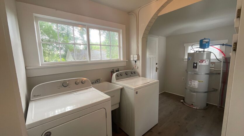 1402 E Skagit St - Mount Vernon - Washington - 3 bed, 1 bath rental property