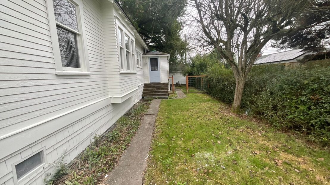 1402 E Skagit St - Mount Vernon - Washington - 3 bed, 1 bath rental property