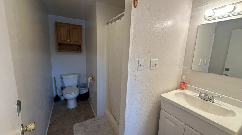 1410 Main Street - Unit H - Susanville - California - 1 bed, 2 bath rental property